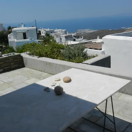 In Triandaros Tinos Holiday home