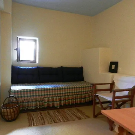 In Triandaros Tinos